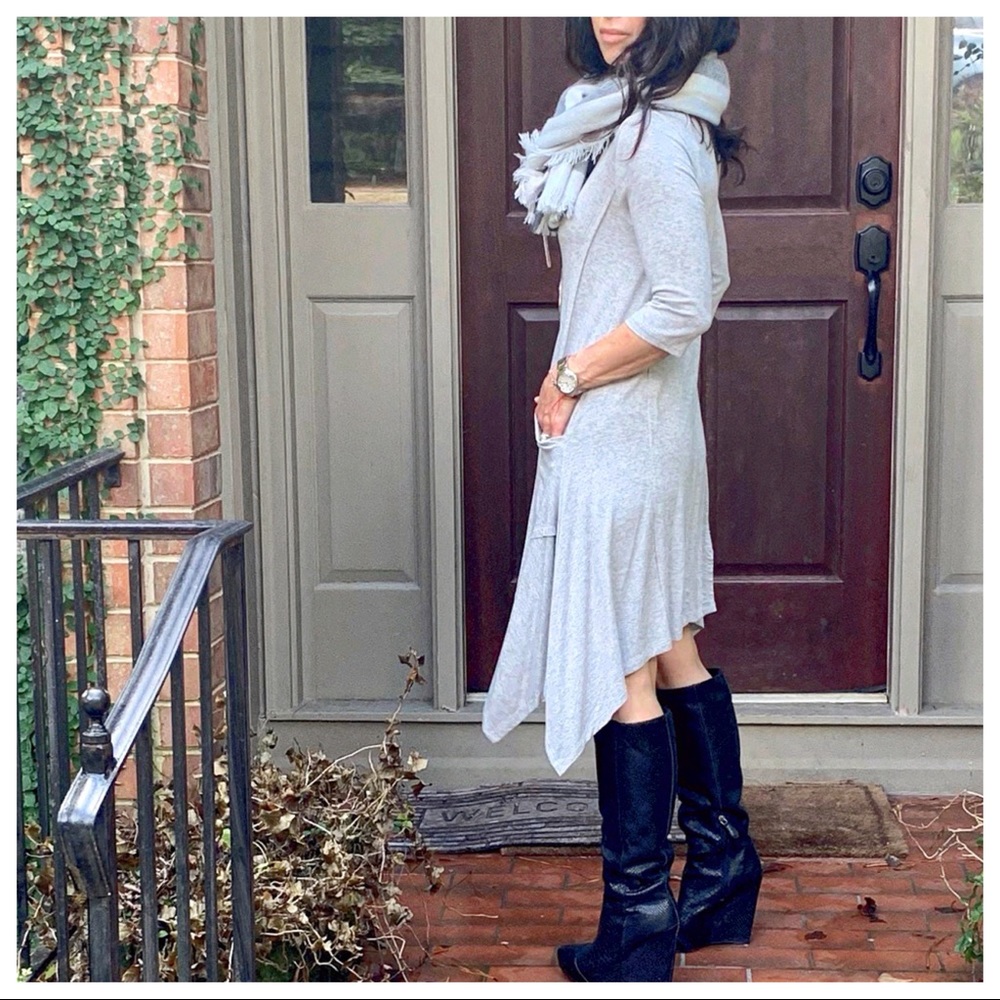 ✨LAST ONE✨grey asymmetrical scooped neck dress - Picture 5 of 7